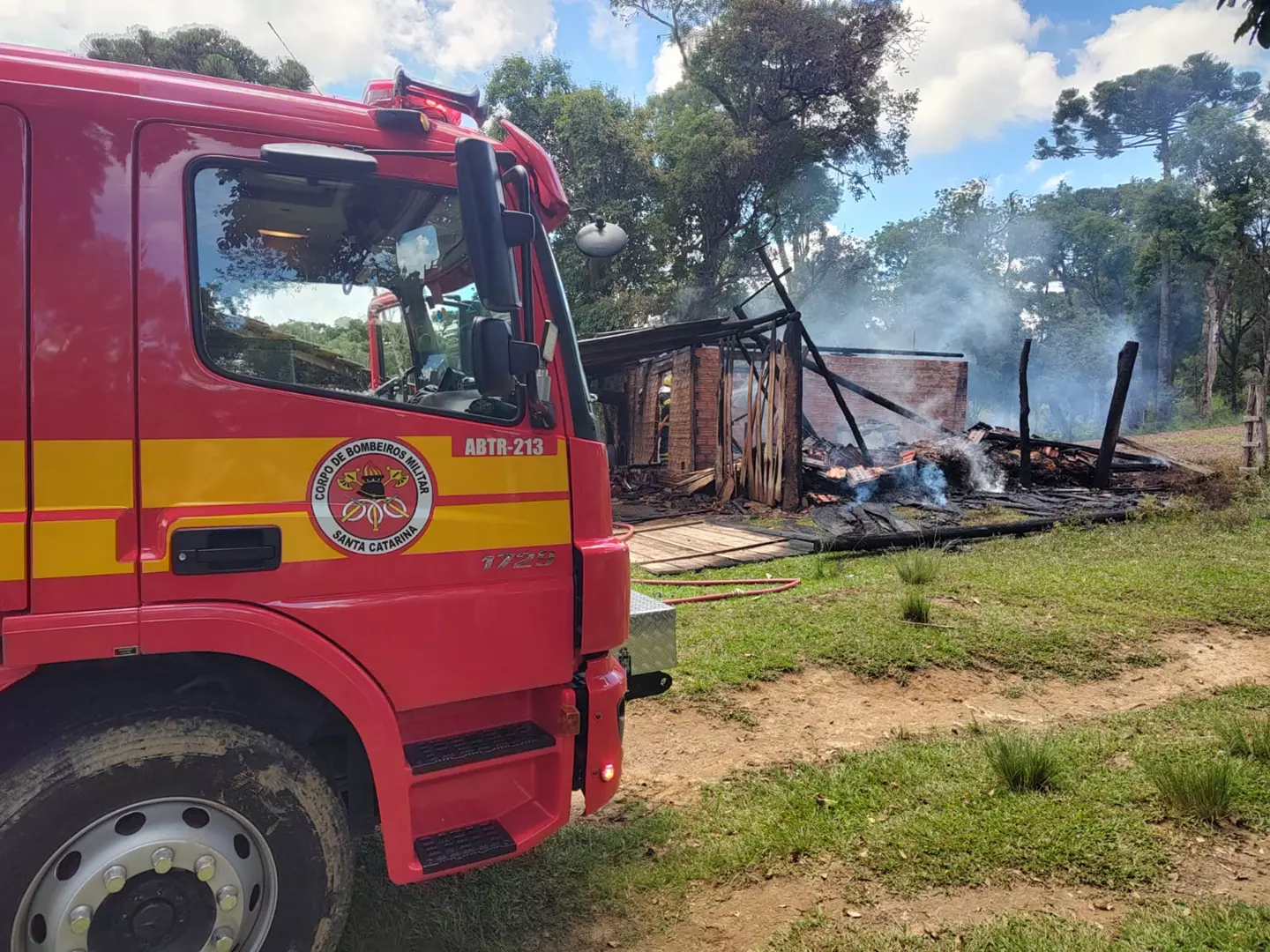 Incêndio em Estufa de Secagem de Fumo é Controlado pelo OBM de Mafra